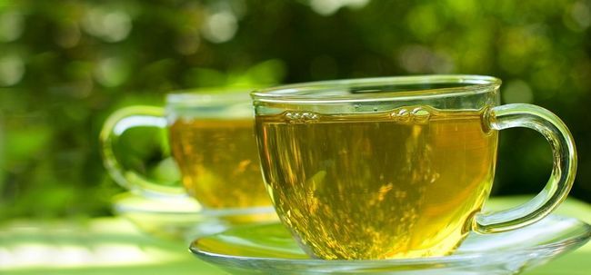 3 étapes faciles à préparer le thé de neem Photo