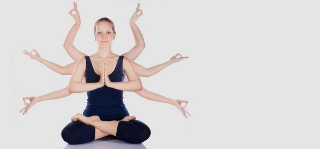5 mudras de yoga efficace pour votre cœur en bonne santé Photo