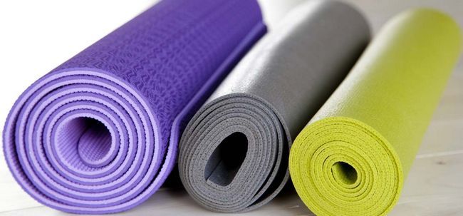 5 choses à considérer lors du choix de votre tapis de yoga Photo