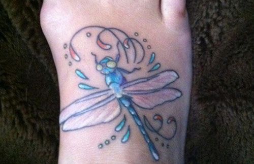 libellule bleue tatouage