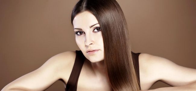 17 conseils de soins capillaires de base pour les cheveux recollé Photo