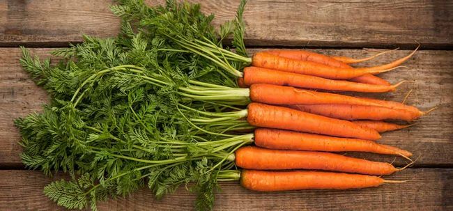 Comment utiliser des carottes pour la croissance des cheveux? Photo