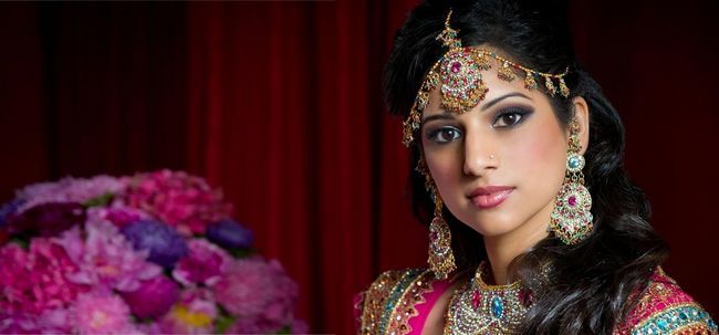 Top 10 des paquets de maquillage de mariée en Inde Photo