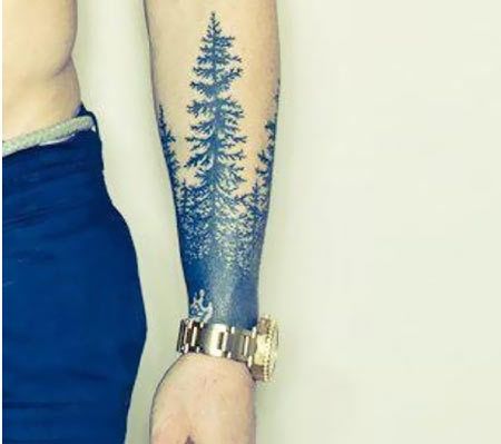 Tatouage avant-bras Pine Tree