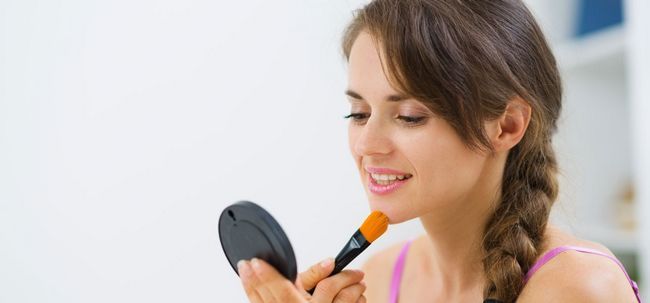 Top 10 des conseils de maquillage qui rendront vos matinées plus facile Photo