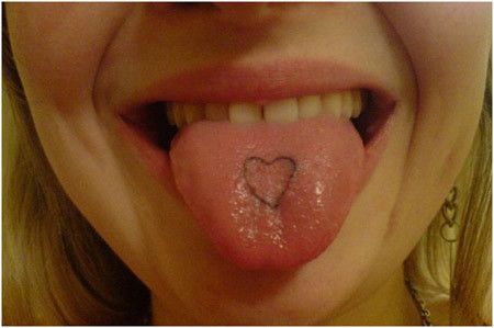 Coeur Tongue Tattoo