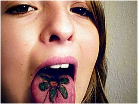 Fleur Motif Tongue Tattoo