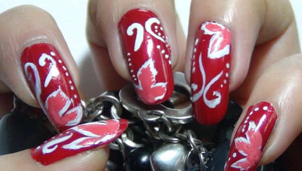 rouge floral cinq nail art