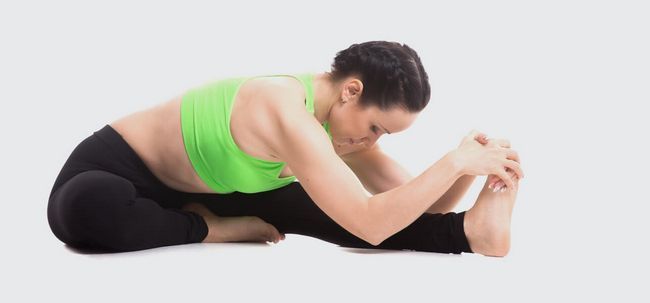 4 Incroyable yoga pose pour guérir votre gueule de bois Photo