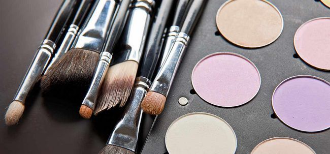 4 conseils simples pour prendre soin de vos pinceaux de maquillage Photo