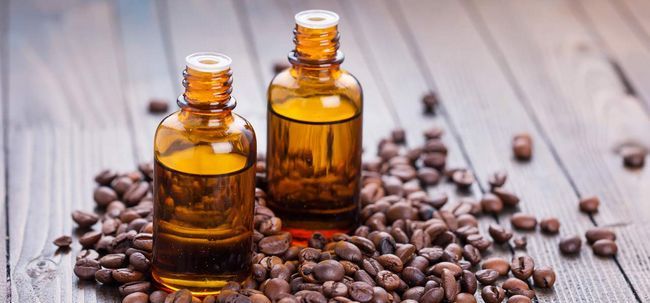 7 avantages et les utilisations de l'huile essentielle de café étonnants Photo