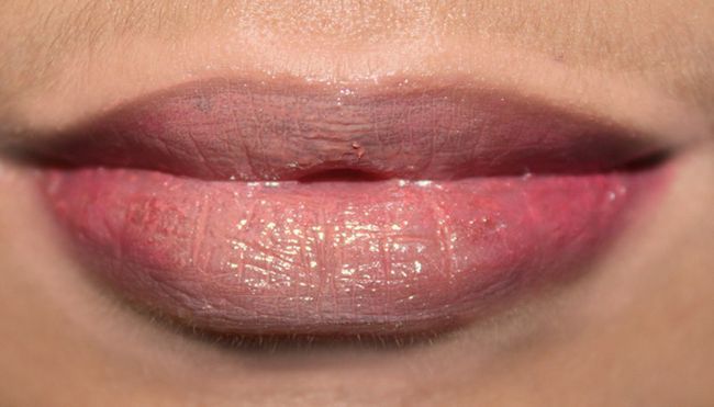 7 étapes faciles pour obtenir des lèvres plus pulpeuses (4)