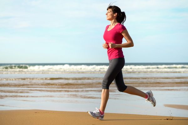 10 exercices du matin efficaces pour la perte de poids