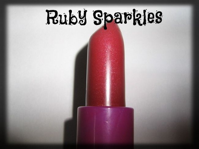 avon simplement jolie Ruby scintille rouge à lèvres