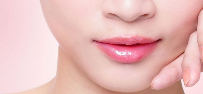 14 conseils de beauté pour les lèvres roses saines Photo