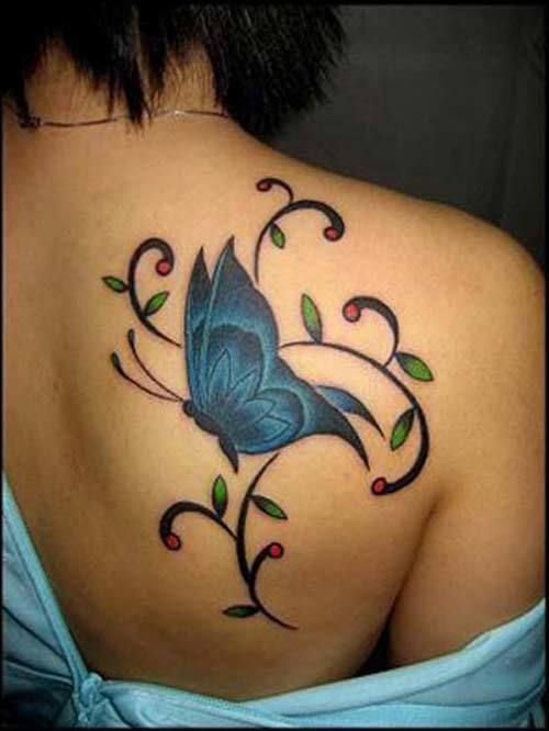 tatouages ​​de papillon sur l'épaule