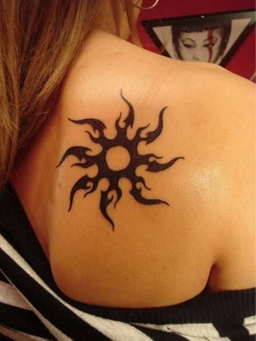 tatouage tribal du soleil