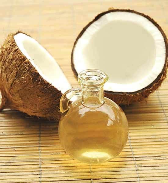 l'huile de noix de coco pour la croissance des sourcils