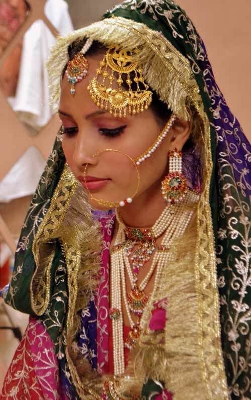 Bride musulman bijoux traditionnels