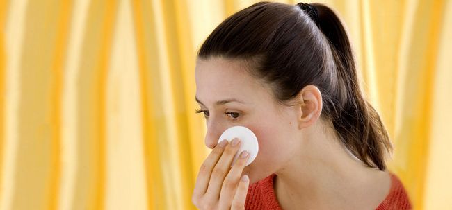6 étapes simples à utiliser du peroxyde d'hydrogène pour traiter l'acné Photo