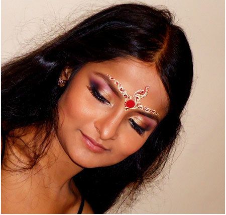des conseils de maquillage de mariée indienne