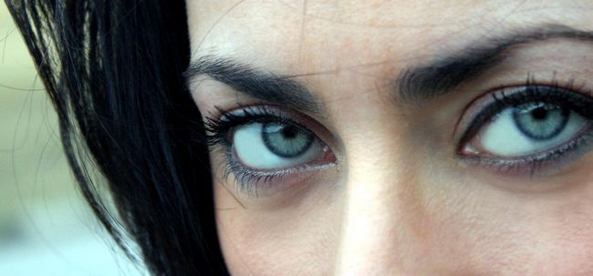 Aqua maquillage des yeux bleu soirée: tutoriel Photo