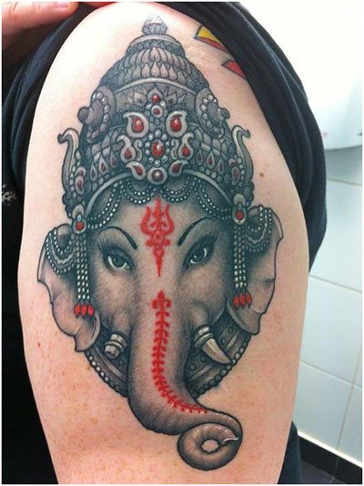 Ganesh tête tatouage