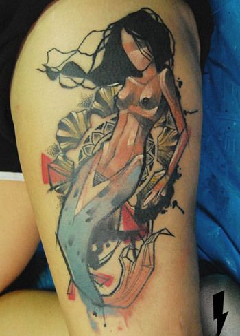 Un tatouage aquarelle sirène