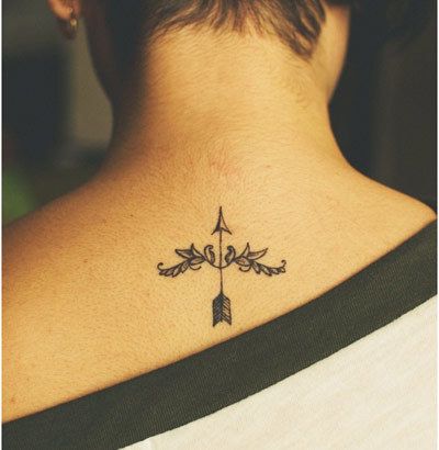 flèche conception de tatouage