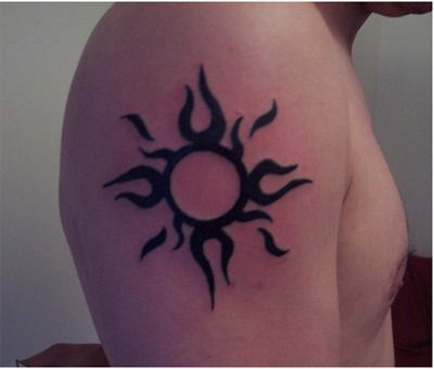 soleil idées de tatouage
