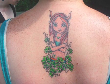A Fairy avec Bull Horns Tattoo