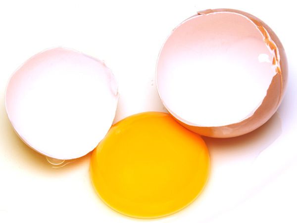 oilve huile et l'œuf pour revitalisant en profondeur à la maison