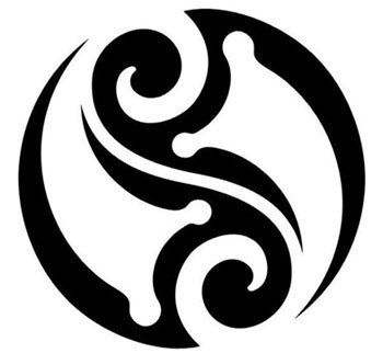 yin et le yang tatouage tribal