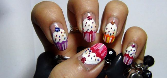 Cupcake nail art tutoriel - avec des instructions détaillées et des photos Photo