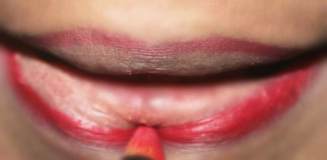 Flawless Makeup Tutorial Lipstick (4)