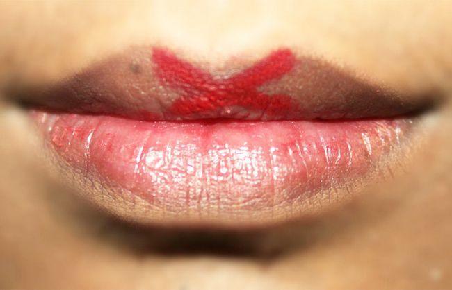 Comment Accentuer Lèvres Maquillage Tutorial (3)