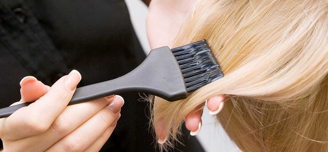 Comment blanchir les cheveux - détail des instructions étape par étape avec des photos Photo