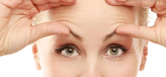Comment identifier et de prévenir la perte de cheveux sur les sourcils? Photo