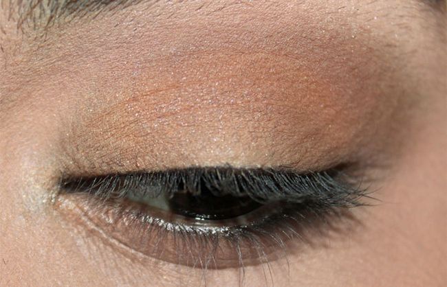 Katrina Kaif Inspiré Maquillage des yeux Tutorial (2)