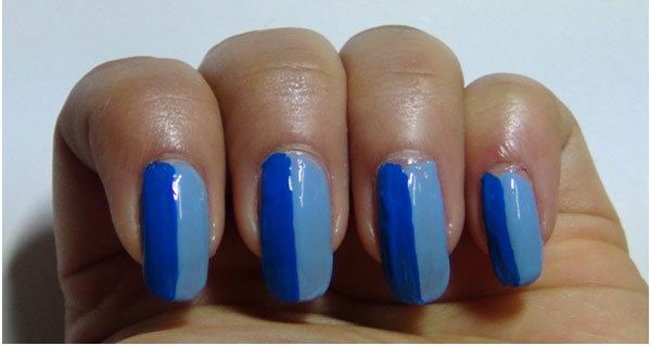 plaid bleu foncé vernis à ongles