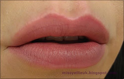 Bourjois doux baiser de rouge à lèvres rose tendre naturel