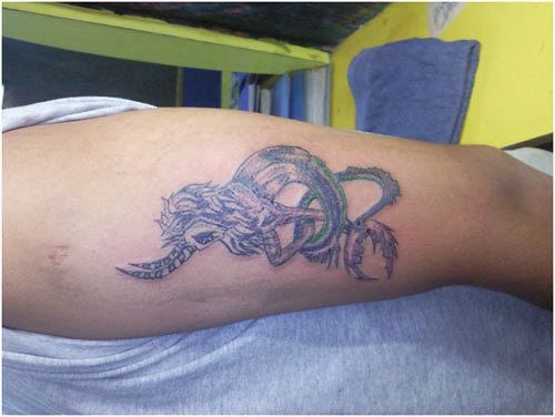 Capricorne tatouage de dragon