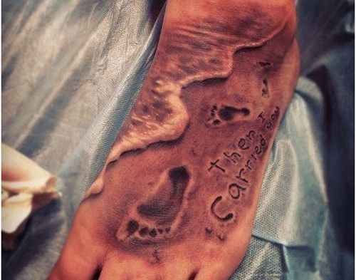 empreinte tatouage sur pieds