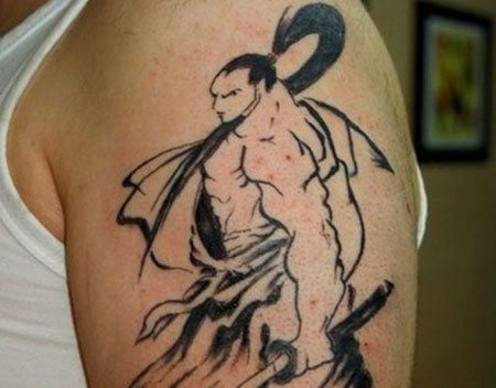 Minimaliste Samurai Tattoo