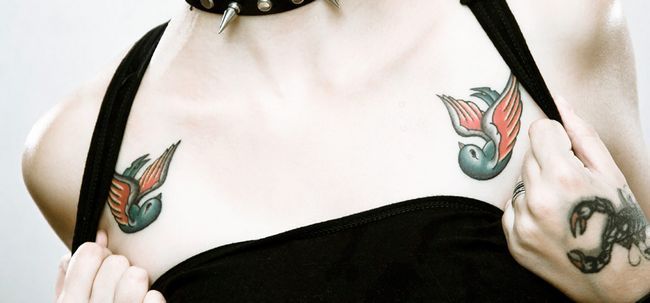Top 10 des dessins moineau de tatouage Photo