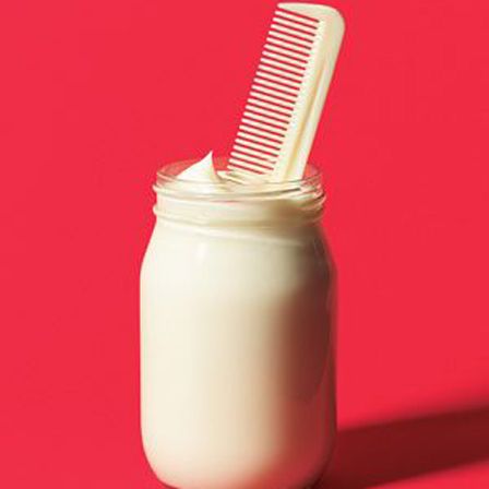 Conditionnement des cheveux avec de la mayonnaise